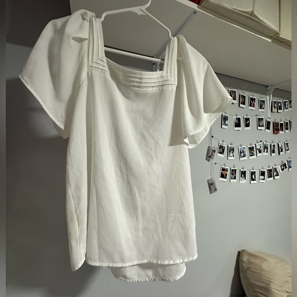 White shirt - Picture 1 of 2